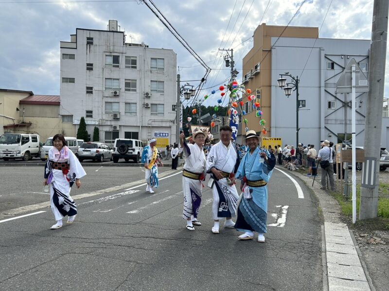 ８月２３日　野辺地祇園祭りに参加しました。町長と議長もとても楽しそうです。